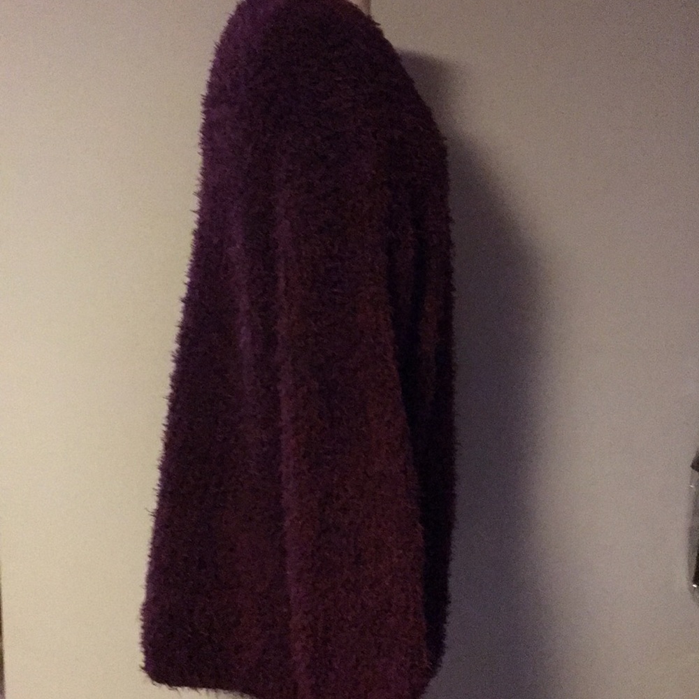 Kensie eyelash open long sl cardigan plum/black also have wheat color - Picture 5 of 10